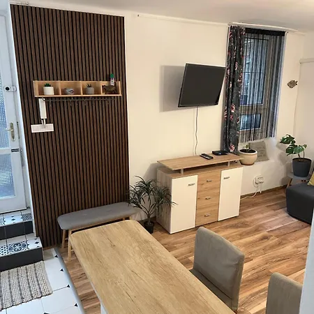 Dob71-cozy Flat In The Center Of Budapest- Recently Renovated Appartement Boedapest