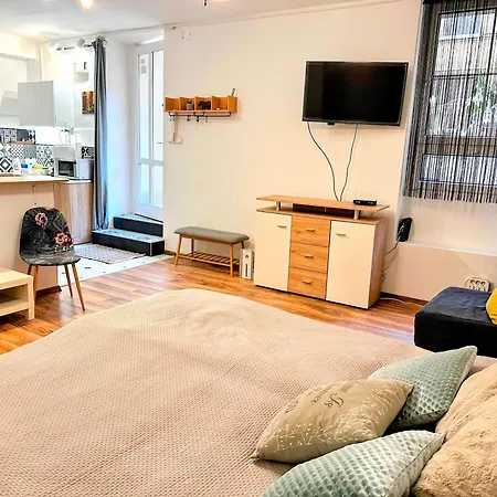Dob71-cozy Flat In The Center Of Budapest- Recently Renovated Apartment *
