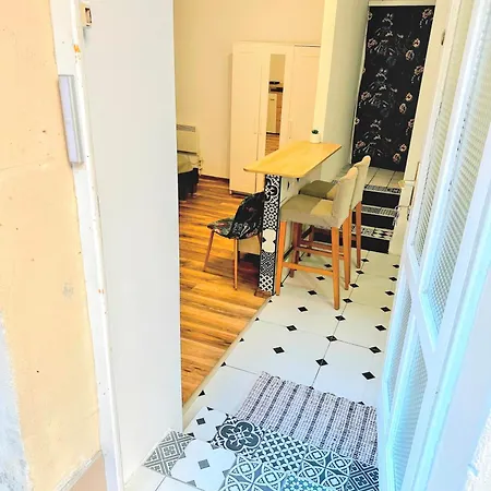 Apartment Dob71-cozy Flat In The Center Of Budapest- Recently Renovated Budapest